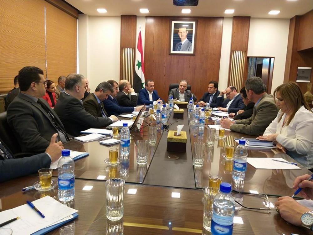 خميس يدعو إلى تحسين الخدمات في دمشق