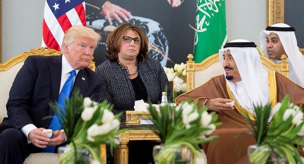 ترامب يتغزل بالملك سلمان وأمواله