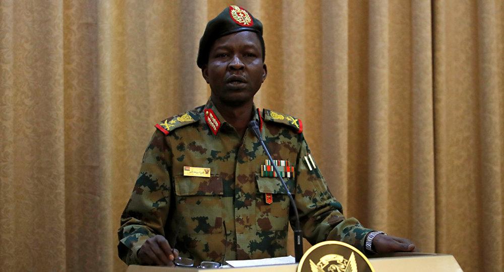 المجلس العسكري السوداني ينظر في استقالة ثلاثة من أعضائه