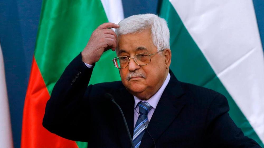 عباس يمدّ يده للسلام لكن بشروط 