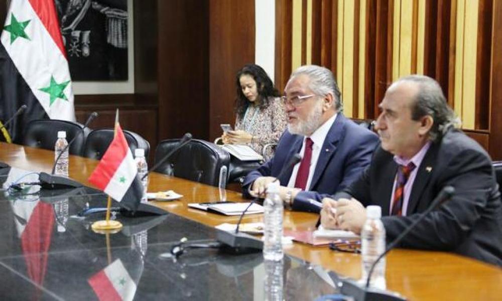 مباحثات سورية فنزويلية في مجال النفط