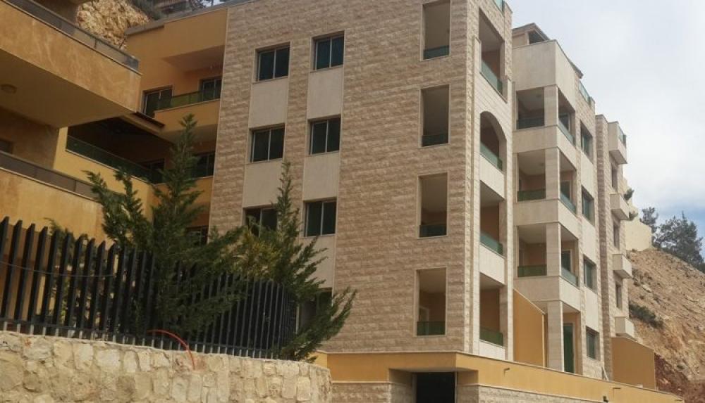 قانون يتيح للسوريين الحصول على شقة سكنية بطريقة ميسرة