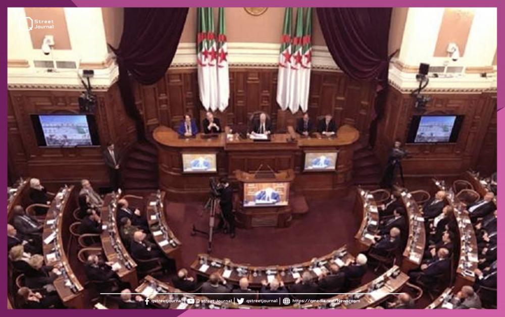 الجزائر تفرض قوانين جديدة تجرم نشر الأخبار الكاذبة حول كورونا