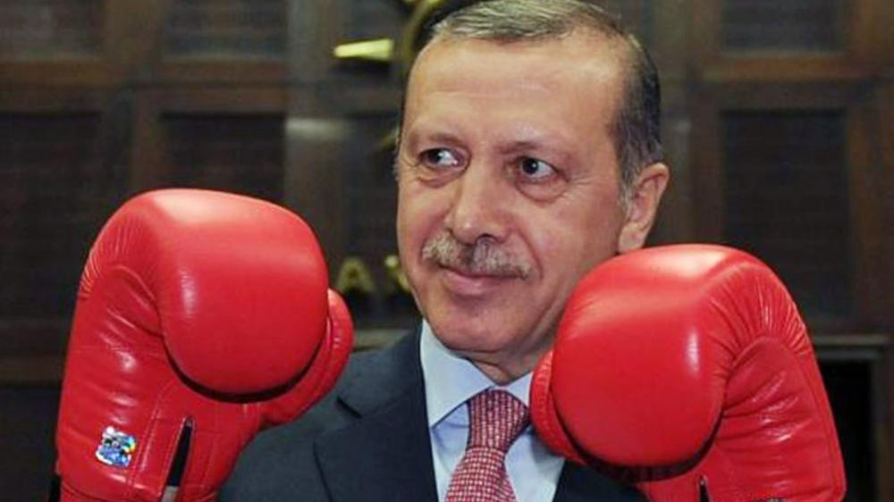 أردوغان في مواجهة مع ملاكم 