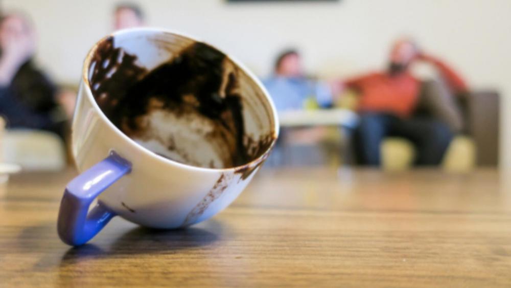 6 فوائد لتفل القهوة غير قراءة الفال؟!