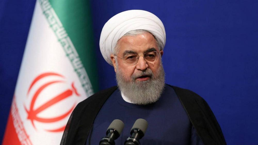روحاني «لو منحنا الضوء الأخضر لصدام حسين لاحتل دول الخليج»