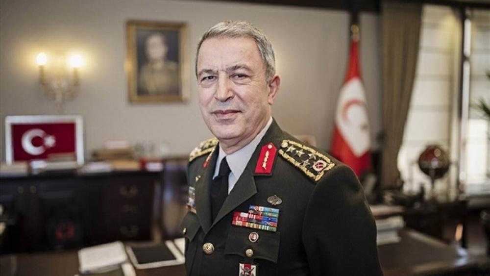 وزير الدفاع التركي يصعد: «على فرنسا الاعتذار.. ولى زمن التنمر»