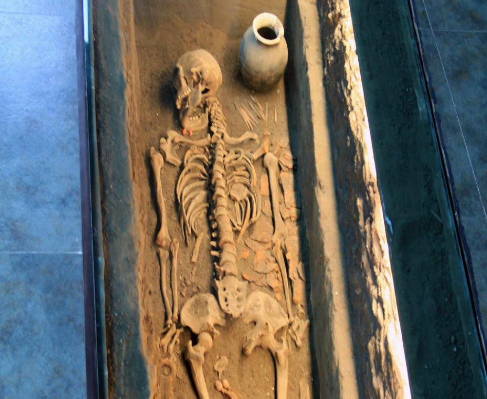 مقابر تعود إلى 2000 عام في منغوليا الداخلية