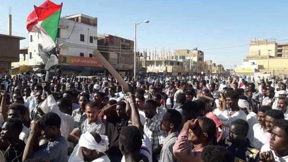 زعيم سوداني معارض يكشف عدد الضحايا منذ بدء الاحتجاجات