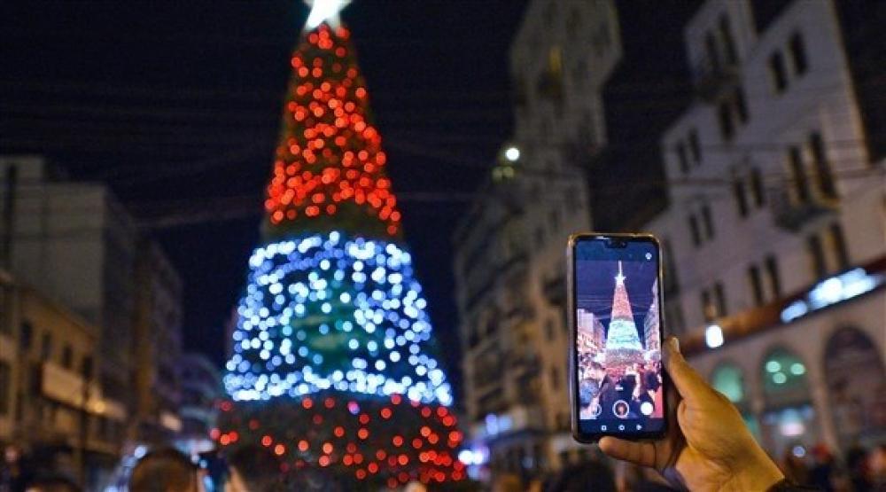 شجرة كريسماس تثير جدلاً في لبنان.. فما السبب؟