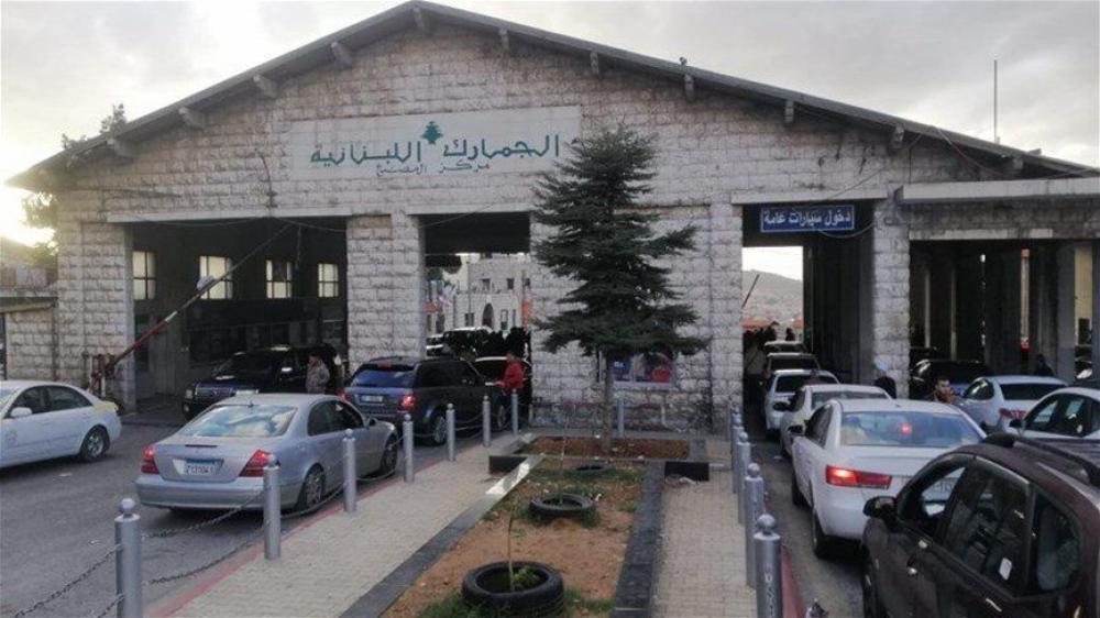 لبنان يتراجع عن فرض رسم مالي على دخول السوريين