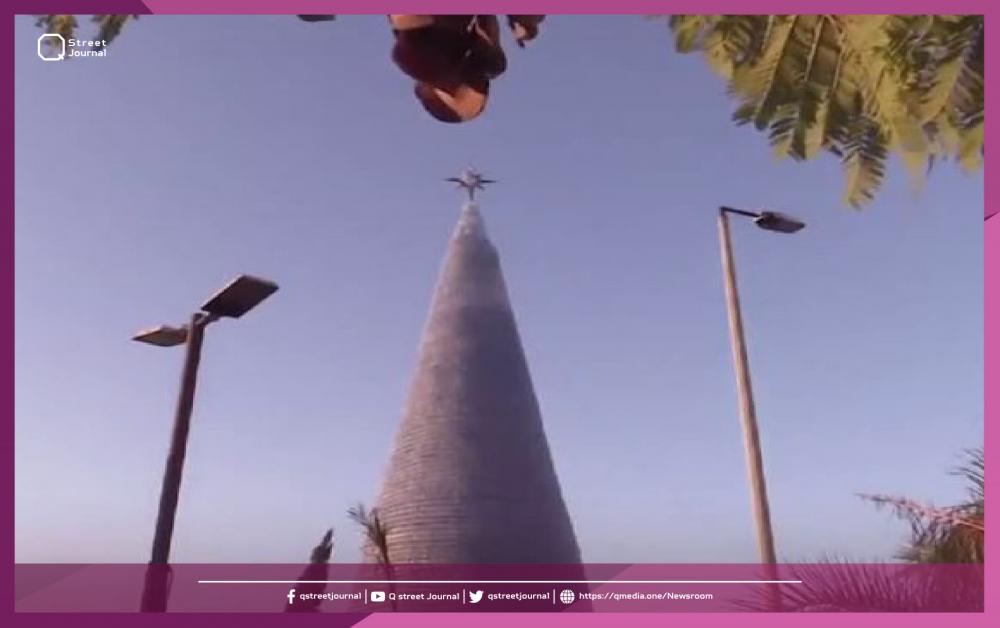 شجرة كريسمس من عبوات بلاستيكية تدخل لبنان موسوعة غينيس 