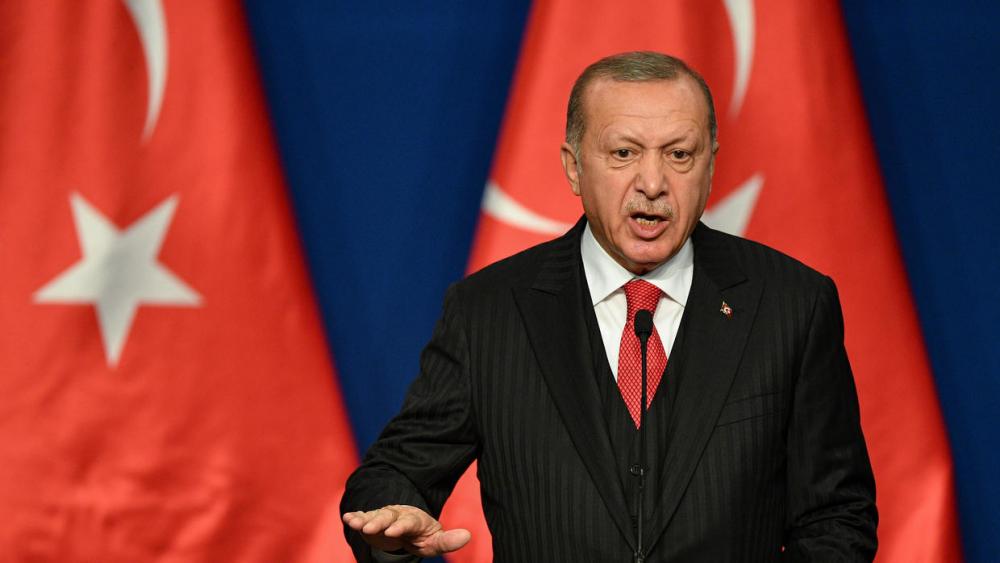أردوغان يرد على واشنطن ويهدد بإغلاق قاعدة أنجرليك 