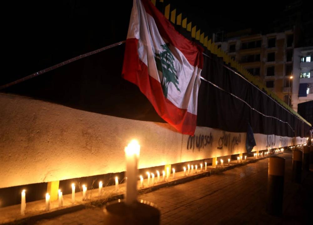 بعد ليلةٍ هي الأعنف.. اللبنانيون يترقبون الاستشارات بالساحات!