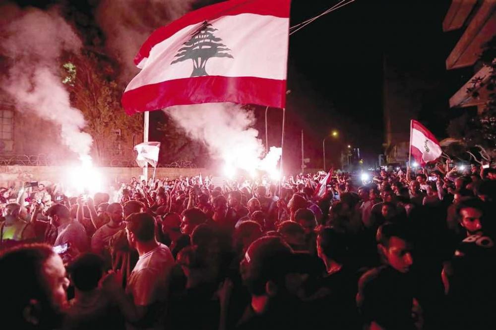 التأجيلُ يطالُ الاستشارات مجدداً والجيش اللبنانيّ يُعيد الهدوء!