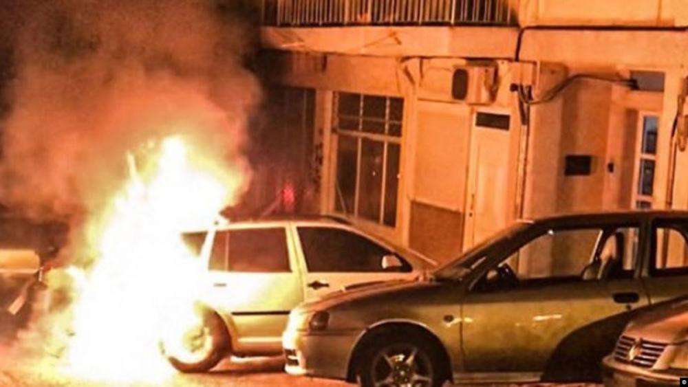 حرق سيارة دبلوماسي تركي في اليونان