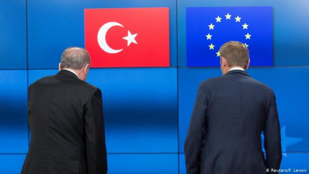 الاتحاد الأوروبي يستعد لبناء علاقة قوية مع أنقرة