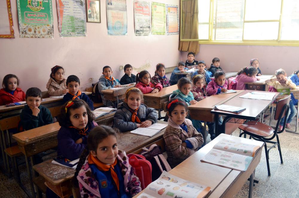 «كورونا» تتفشى في المدارس السورية