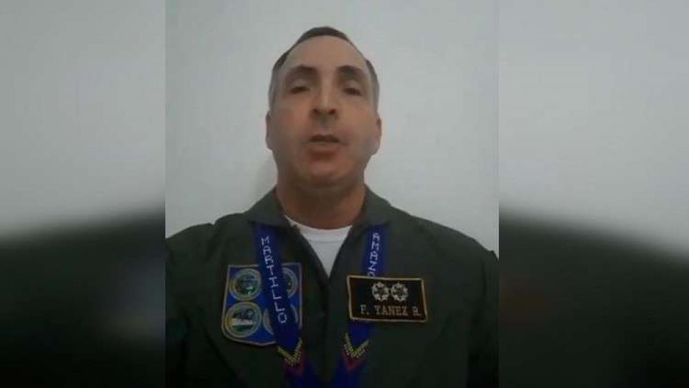 جنرال فنزويلي رفيع يعلن انشقاقه عن مادورو