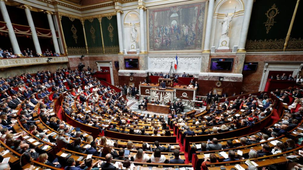 مجلس الشيوخ الفرنسي يتهم قطر بالتعامل مع هذه المنظمة الإرهابية 