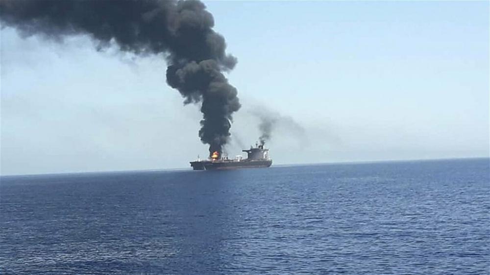 إيران تقرّ باستهداف سفينة إسرائيلية في خليج عُمان 