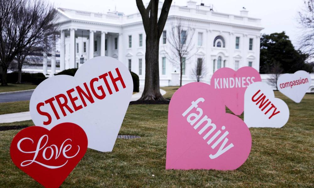 البيت الأبيض يحتفل بـ «عيد الحب» ! 