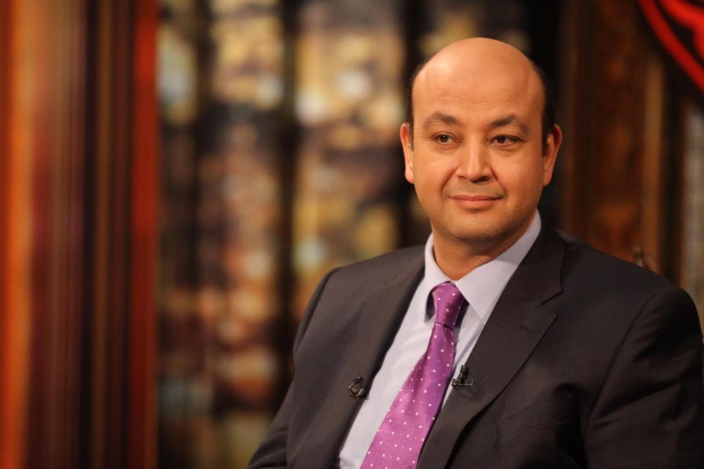 الإعلامي المصري عمرو أديب يتعرض لحادث سير "صورة"