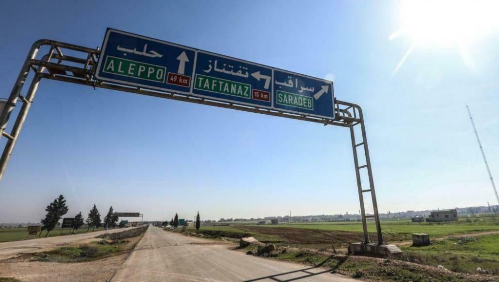 روسيا تطالب تركيا بتأمين خروج المدنيين من إدلب بعد هجوم للنصرة