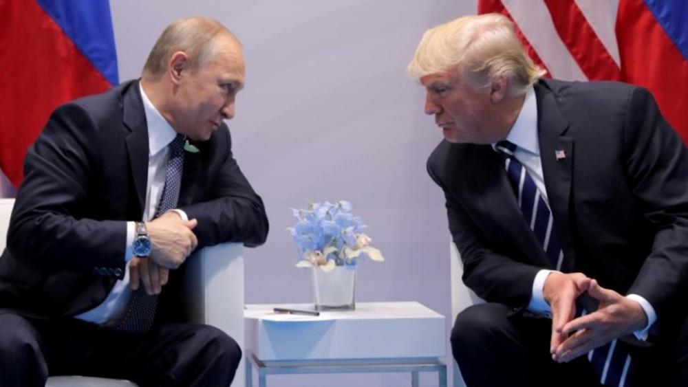 ترامب ينفي اتهامات جديدة بالتواطؤ مع روسيا