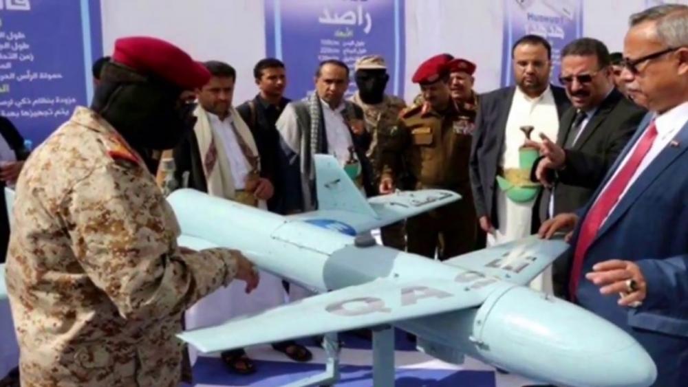 الحوثيون يقصفون "العند" بطائرة بلا طيار