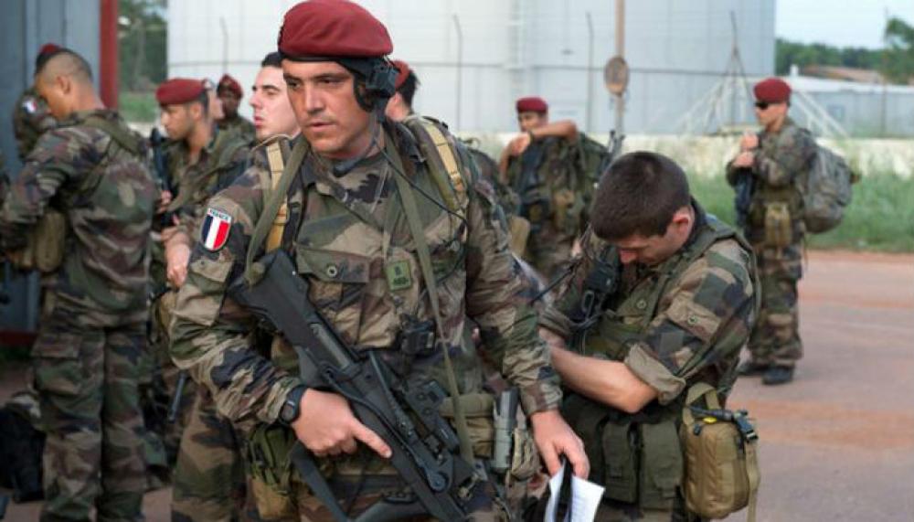 هل تعتزم فرنسا سحب قواتها من العراق؟