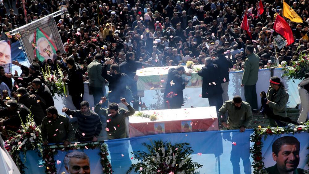 لهذا السبب.. السلطات الإيرانية تؤجل دفن "سليماني"!