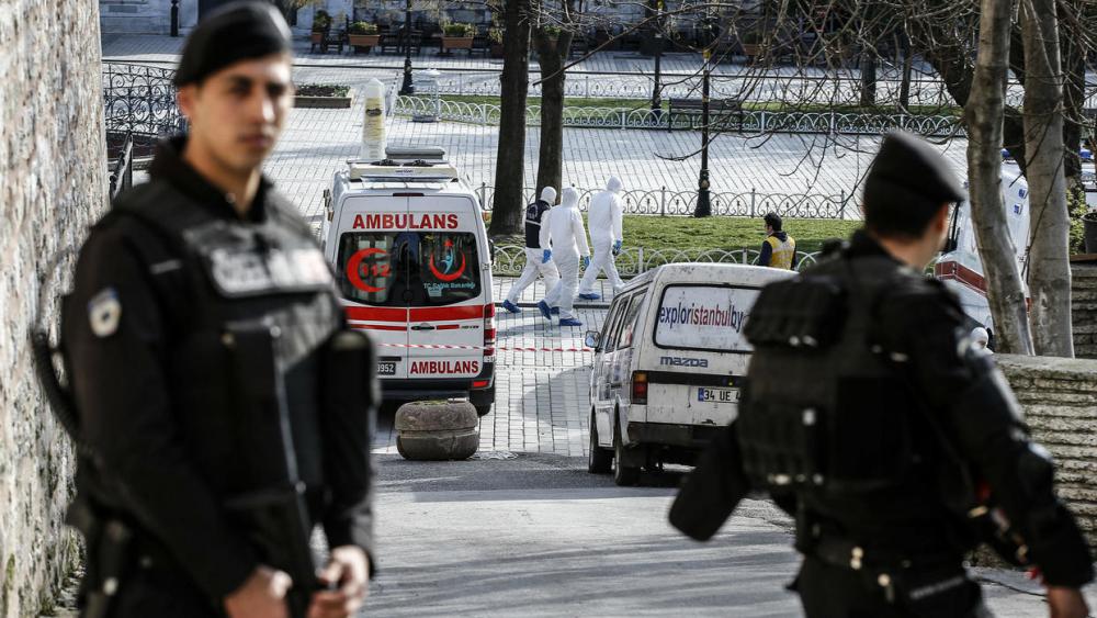 السلطات التركية ترحل عشرات المسلحين إلى بلدانهم 