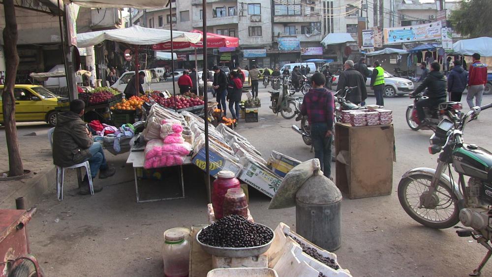 محافظة دمشق تهدد بحملة مكثفة لإزالة البسطات