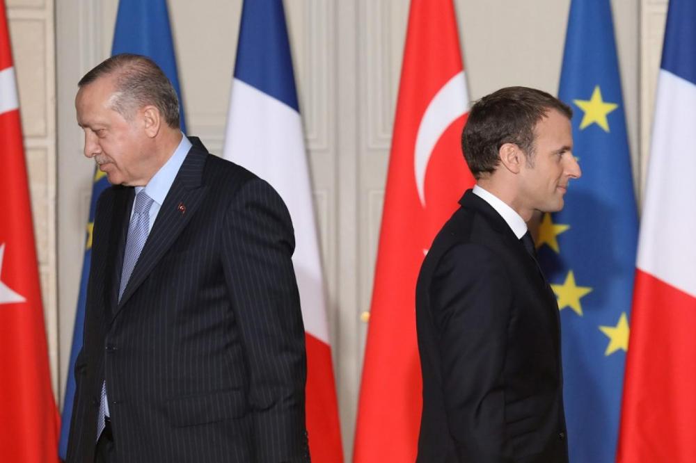تركيا تعلن استعدادها لعودة العلاقات مع فرنسا 