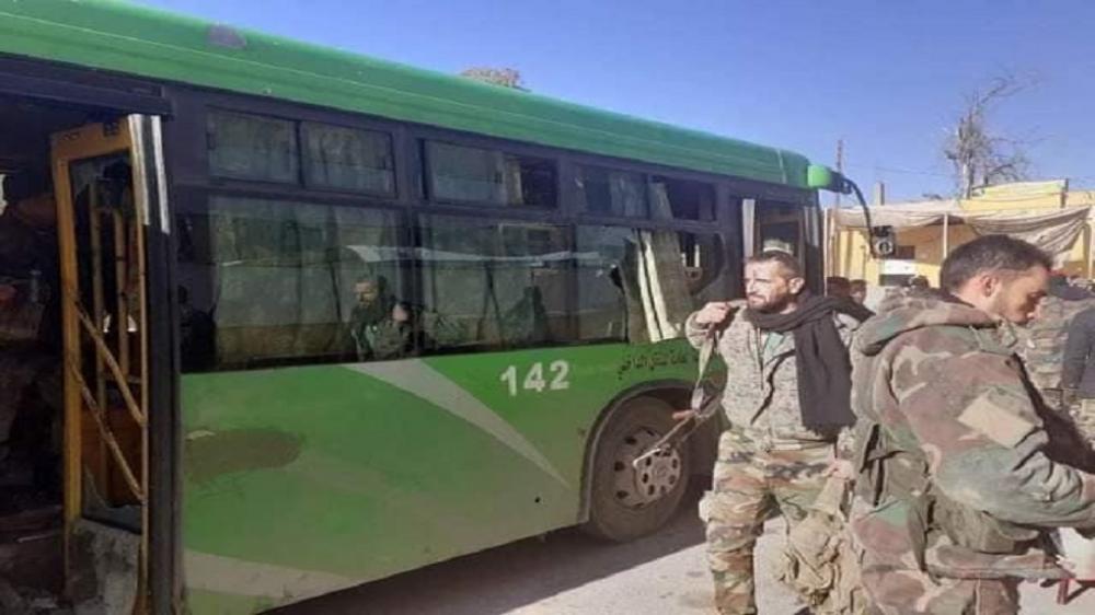 شهداء وجرحى من الجيش السوري.. هجوم مسلح على قافلة لهم بدير الزور 