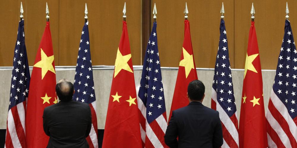 "مكالمة" قد تنهي الحرب التجارية بين "أمريكا" و"الصين"