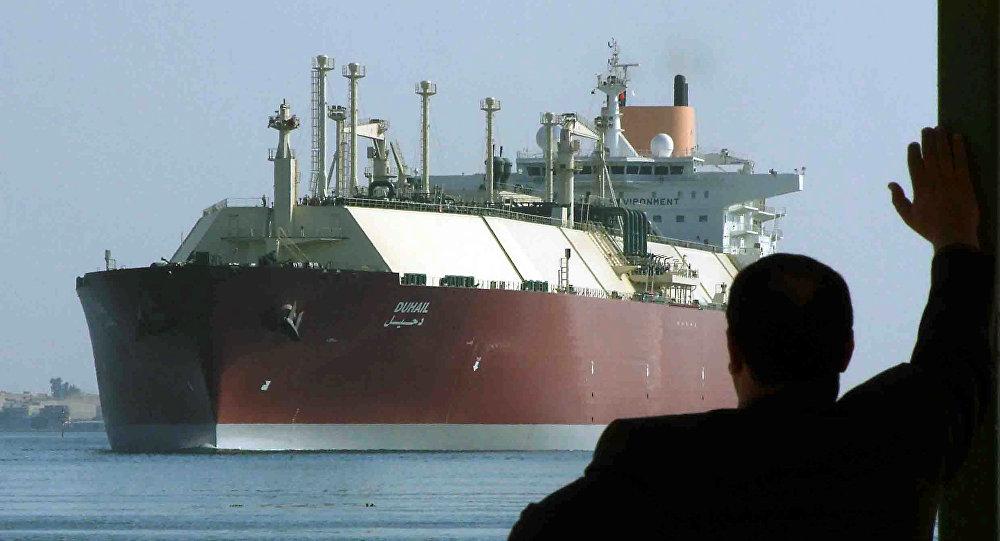 تصريح مصري رسمي عن توقيف سفينة إيرانية في قناة السويس