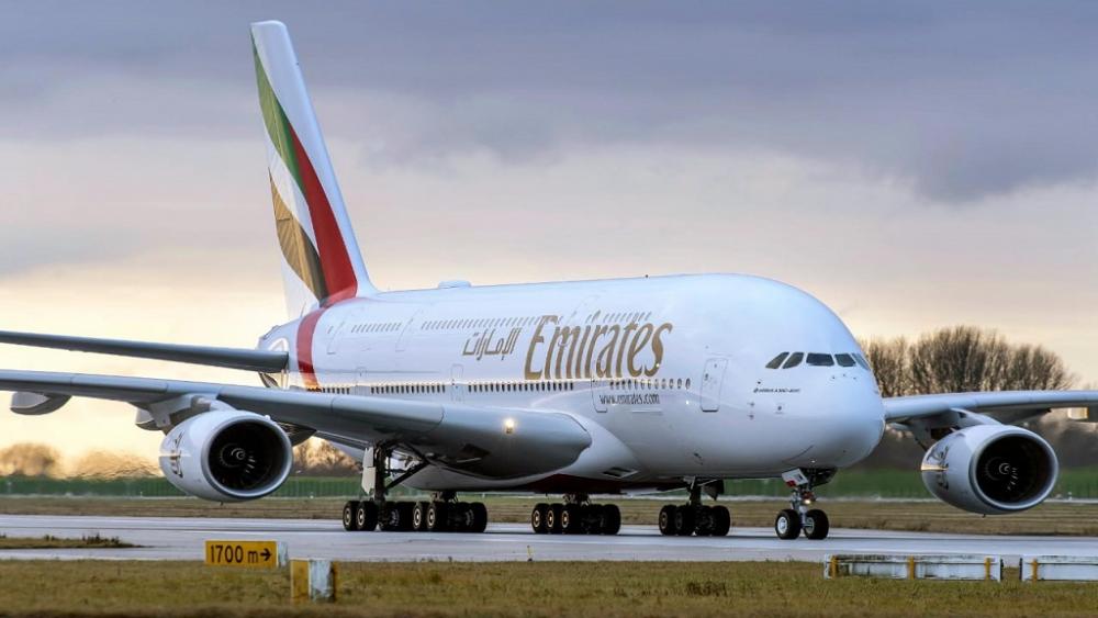 كورونا يجبر «طيران الإمارات» على تسريح المزيد من الموظفين