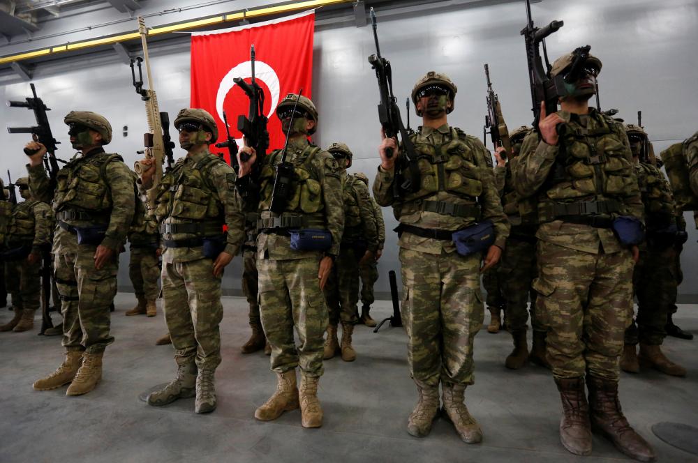 قيادات من الجيش التركي يحكمون بالمؤبد