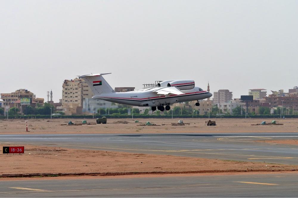 مطار الخرطوم يدخل في دائرة الأحداث المتصاعدة 