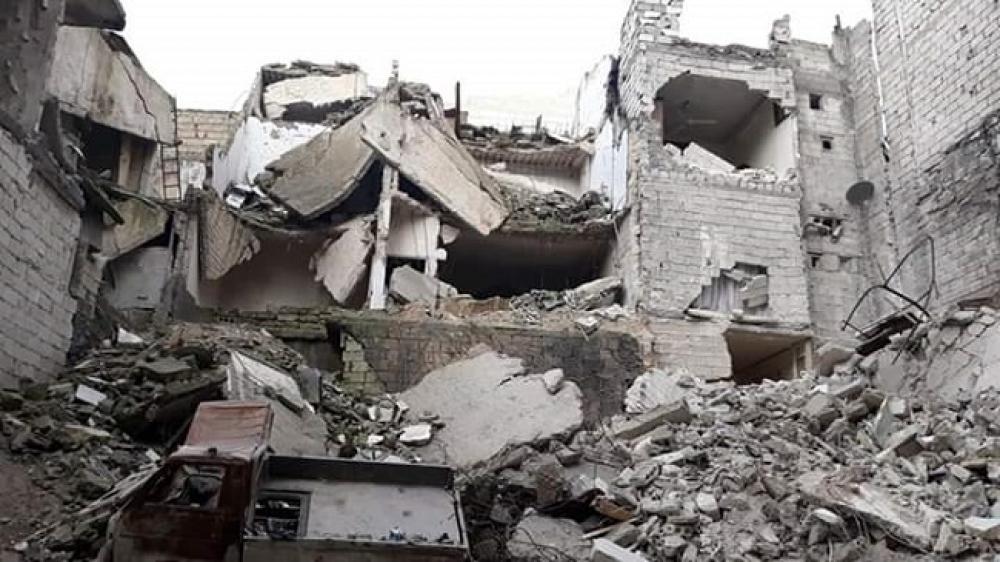 انهيار مبنى سكني في حلب