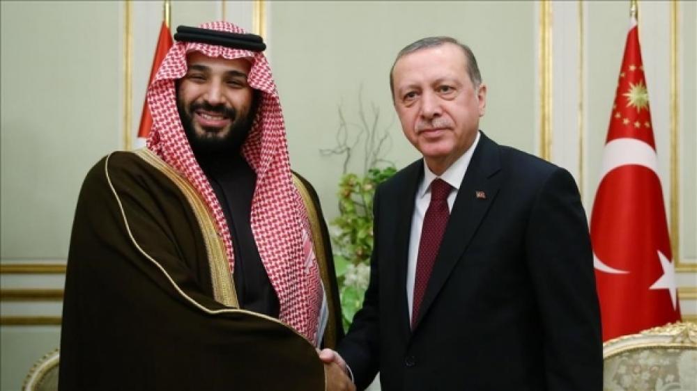 أعداء في السر و"إخوان" في العلن.. السعودية ترغب بالطائرات التركية المسيرة