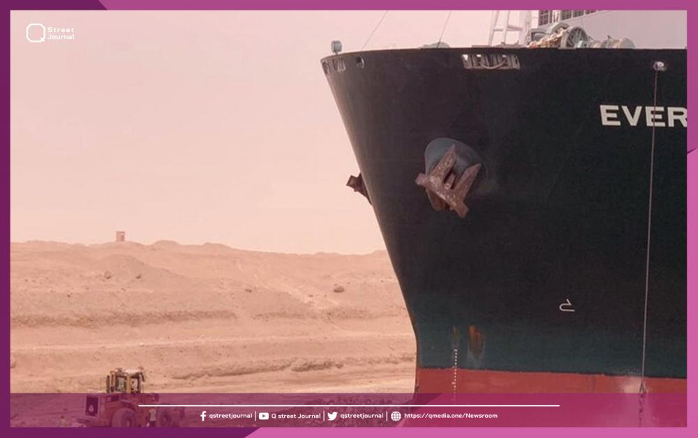 رويترز تنشر صور للسفينة الجانحة في قناة السويس