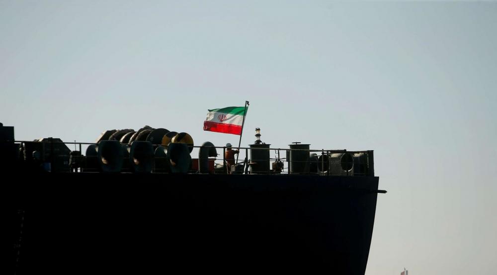 صحيفة: سفينة إيرانية تعرضت لهجوم صاروخي في المتوسط 