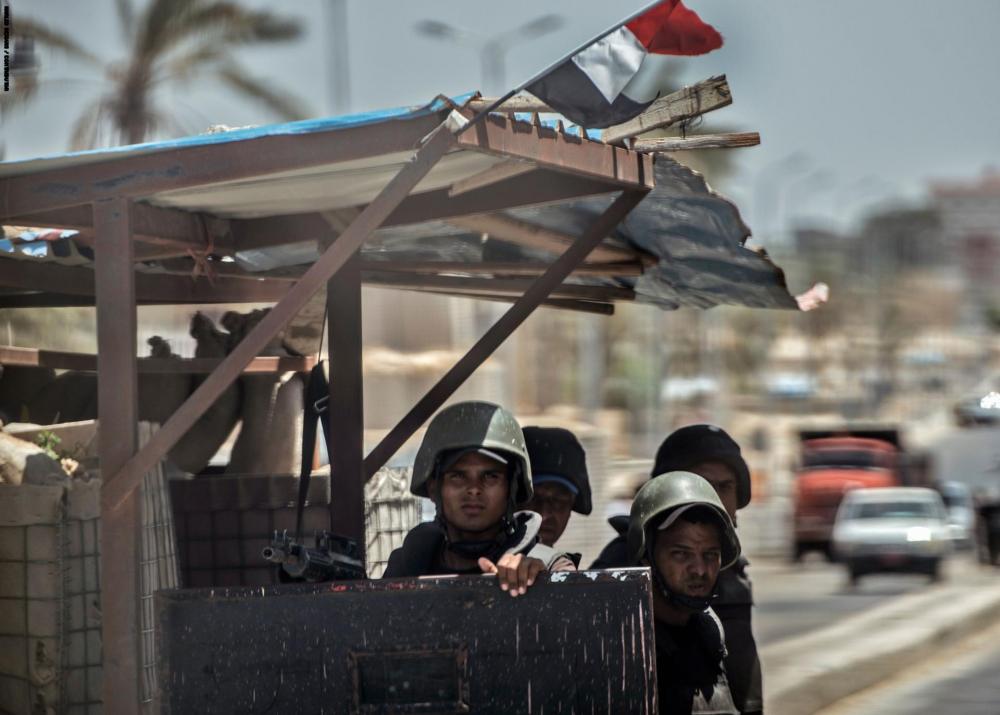 البرلمان المصري يقر حالة الطوارئ