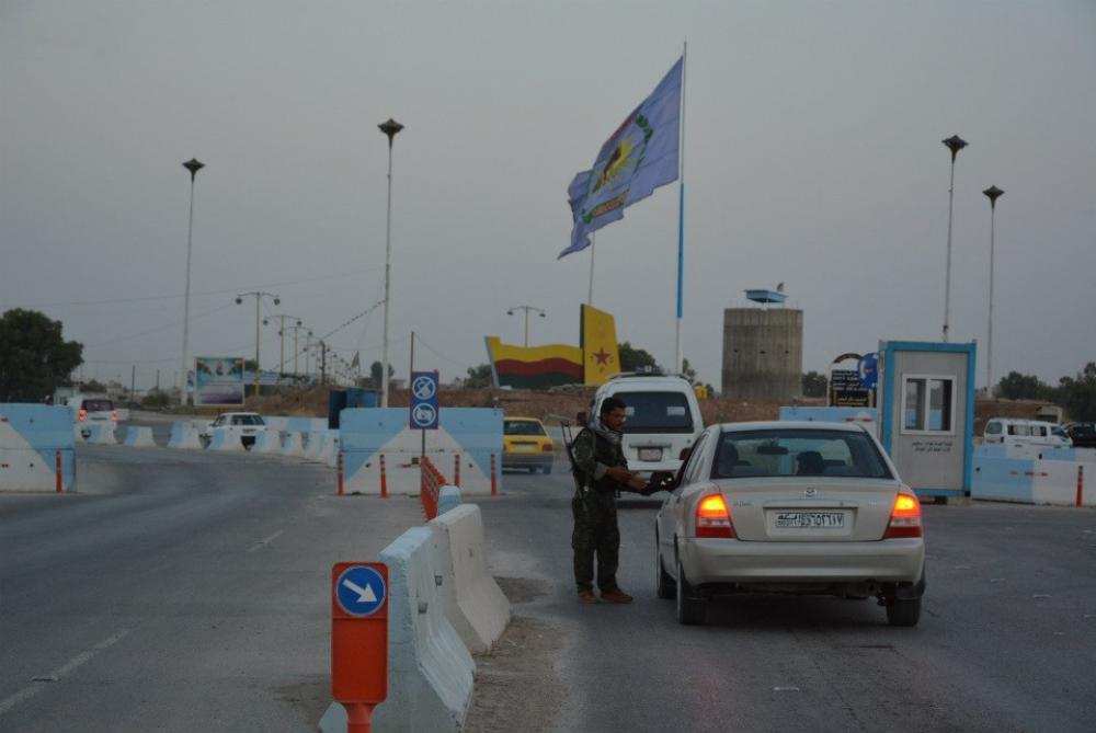 الشباب في القامشلي.. بين "التجنيد الإجباري" و 6 آلاف دولار !