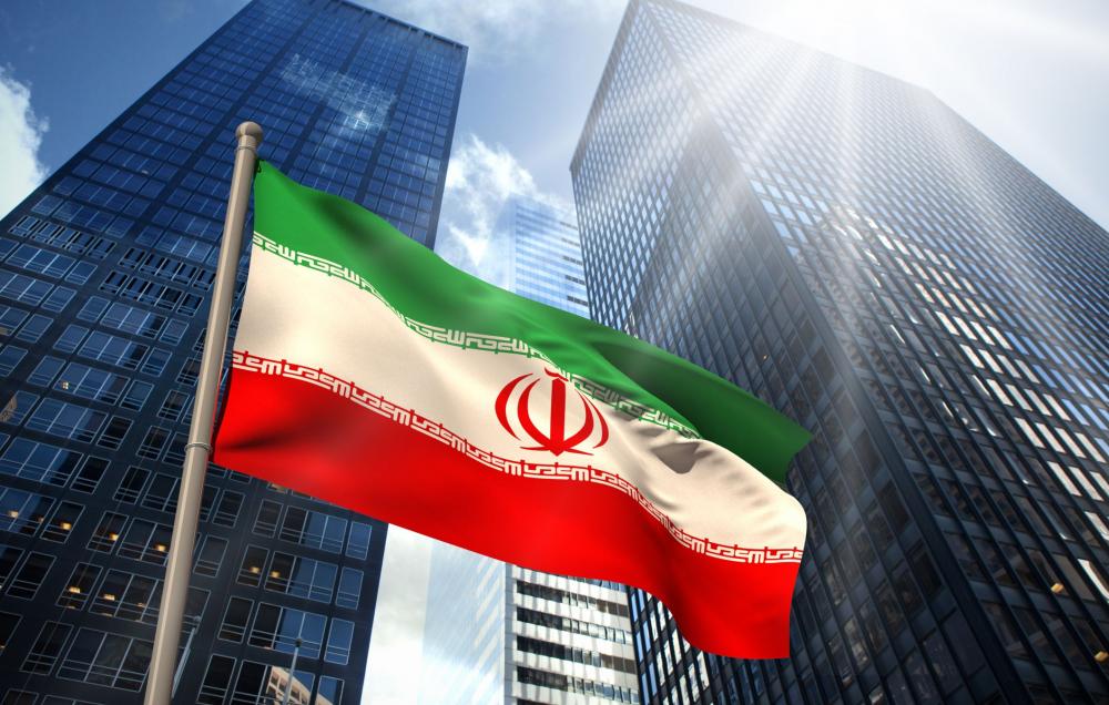 تحذيرات دولية من السفر إلى إيران