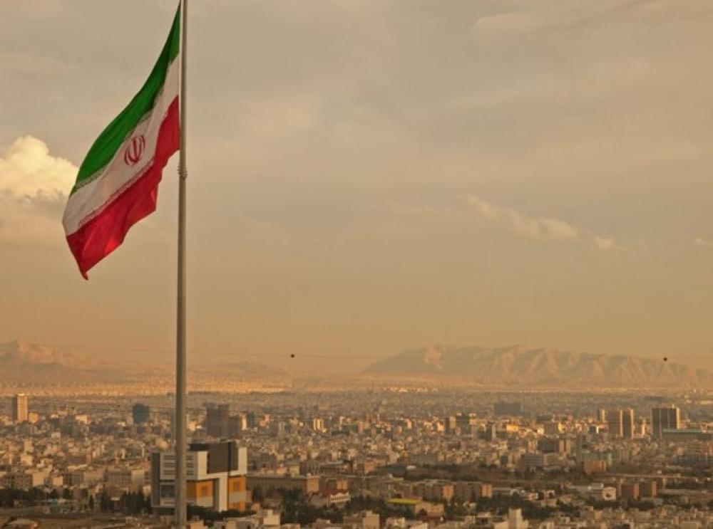 إيران تبدأ تنفيذ إجراءات وقف في الاتفاق النووي