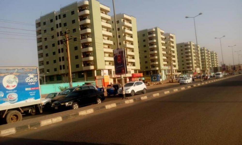 صور البشير تختفي من على أبراجه..